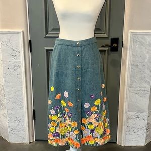 Alice + Olivia skirt size 8